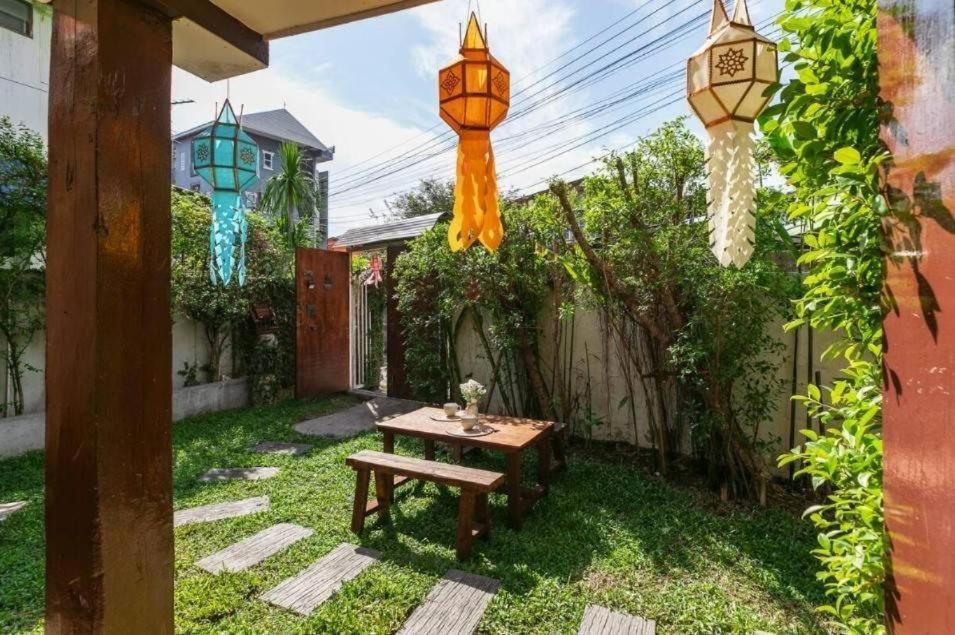 Nearthepark Backpack House Vandrehjem Chiang Mai Eksteriør billede