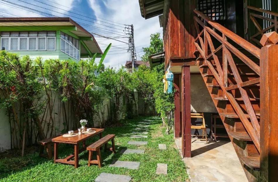 Nearthepark Backpack House Vandrehjem Chiang Mai Eksteriør billede