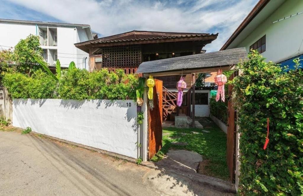 Nearthepark Backpack House Vandrehjem Chiang Mai Eksteriør billede
