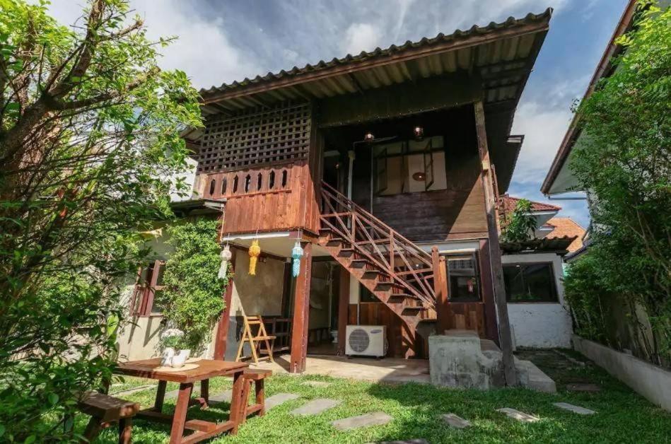 Nearthepark Backpack House Vandrehjem Chiang Mai Eksteriør billede